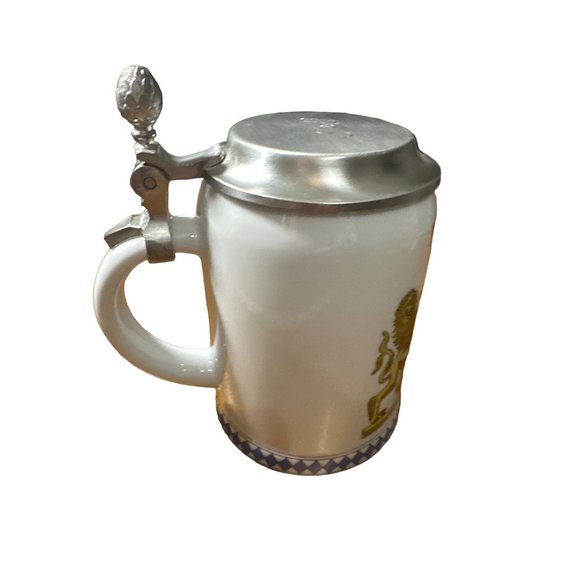 German Bayern Stein with Pewter Lid - Picture 5 of 10